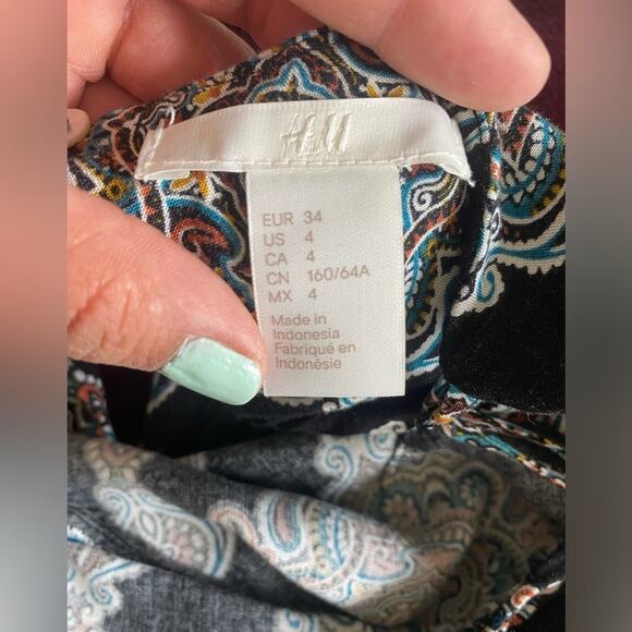 H&M Women's Boho  V-neck Sleeveless Wide Leg Jumpsuit Size 4/Small - Picture 7 of 7